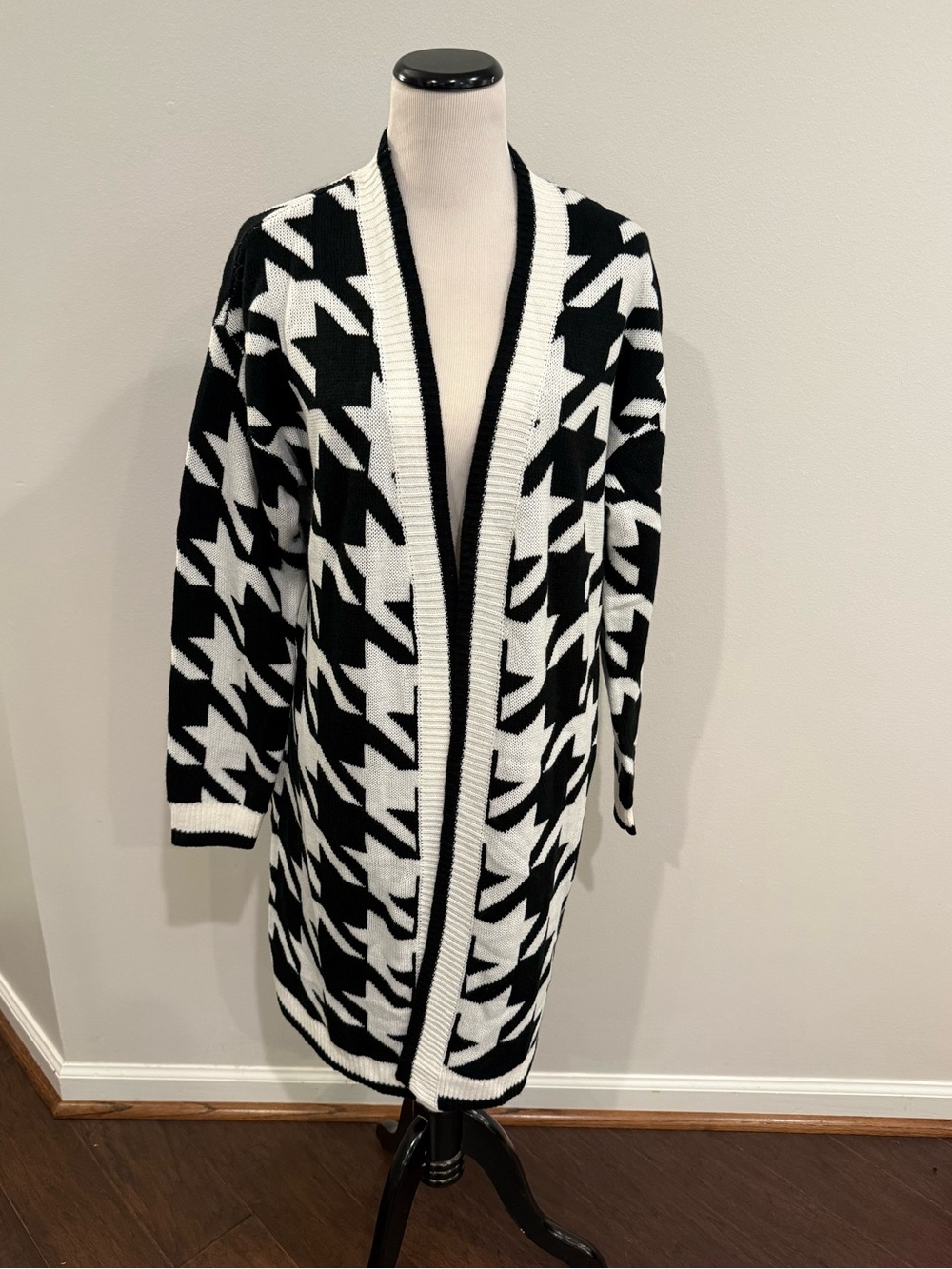 Houndstooth Open-Front Long Cardigan - Black & White